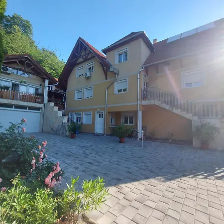 Apartamento Viktória Miskolc